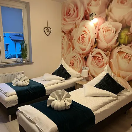 게스트하우스 Gosciniec Przy Spacerowej 3*